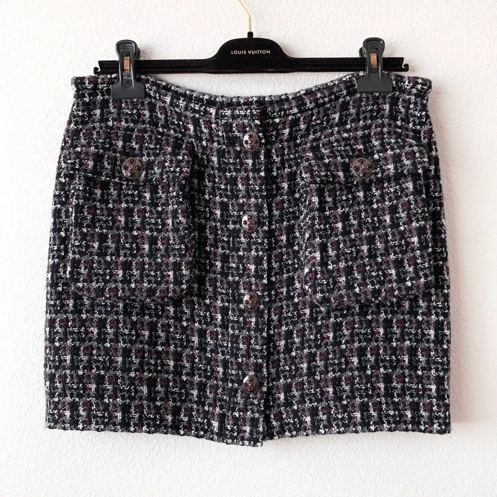 Chanel cc gems button pocket mini skirt wool cashmere knit tweed